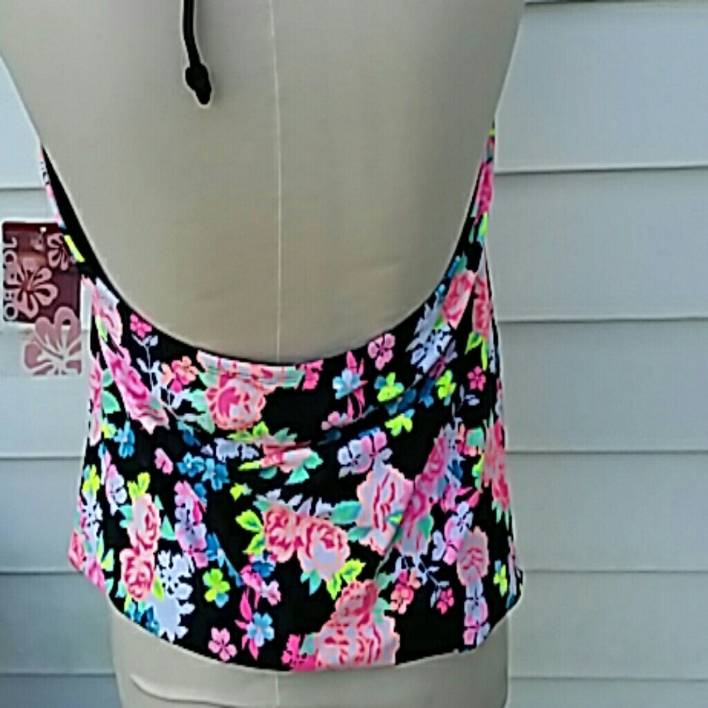 Top - Picture 4 of 4